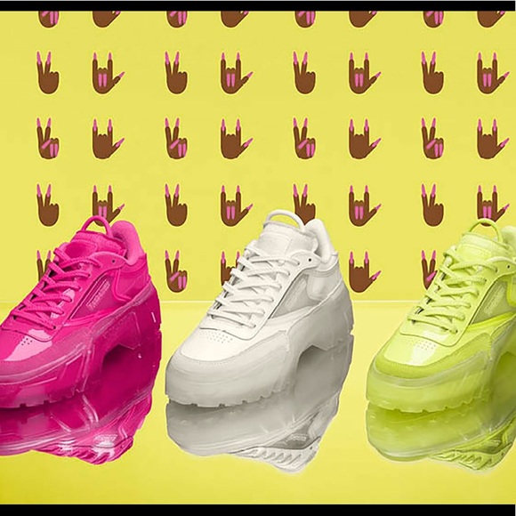 NEW IN BOX Reebok Club C Cardi B - chalk - Picture 7 of 7